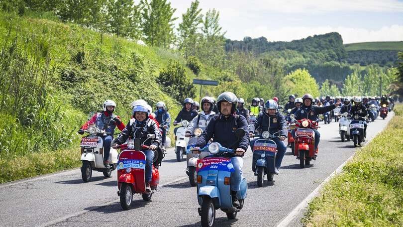 Le Vespa più particolari all'evento "Vespa World Days 2024"