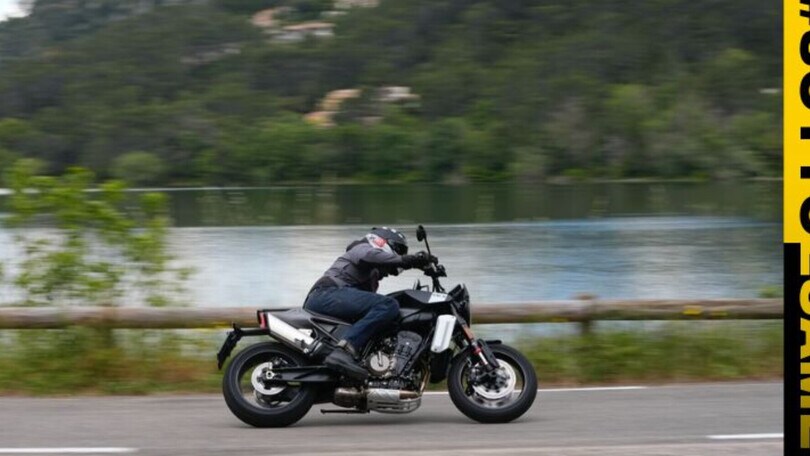 Test Husqvarna Svartpilen 801: i voti del #SottoEsame