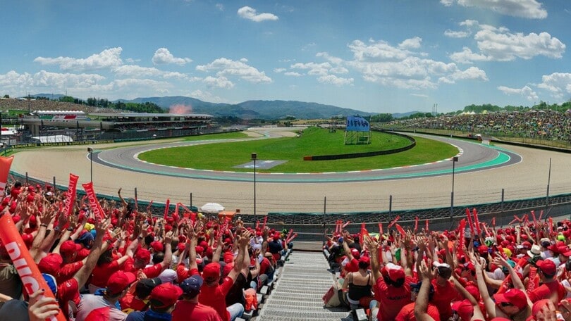 La Tribuna Ducati si prepara per il tifo al Gran Premio d'Italia