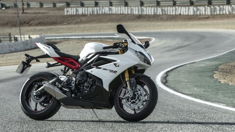 Triumph Daytona 675 R: le foto