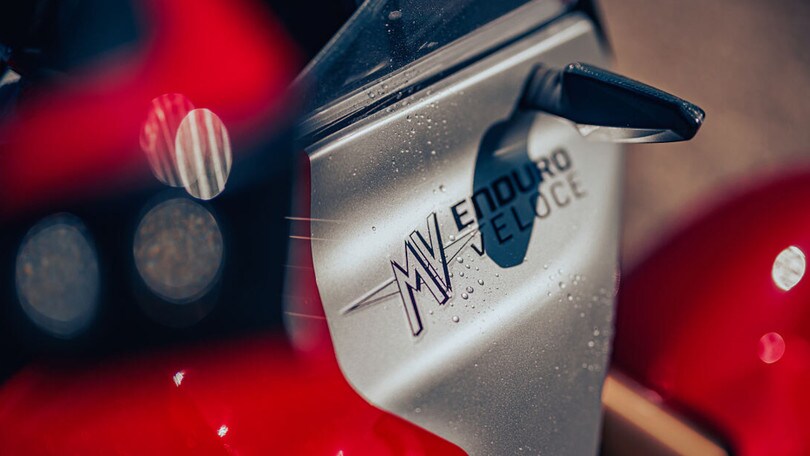 MV Agusta Enduro Veloce, ecco il prezzo e dove provarla!