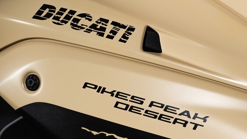Ducati Multistrada V4 Pikes Peak: un modello unico per Massimo Bottura
