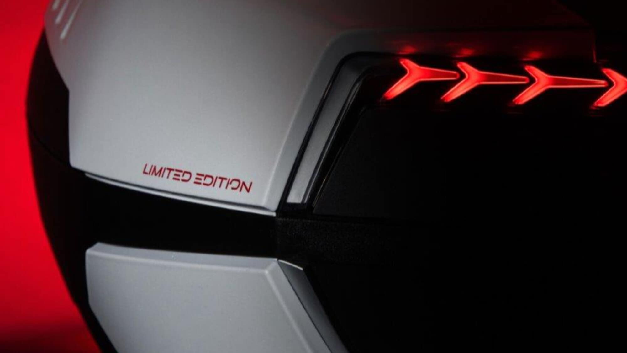 Bauletto GIVI, Maxia 5: vince il Red Dot Design Award 2024 | InMoto.it
