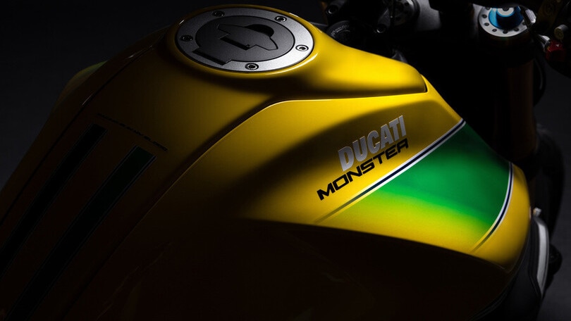Ducati Monster: la moto che celebra Ayrton Senna