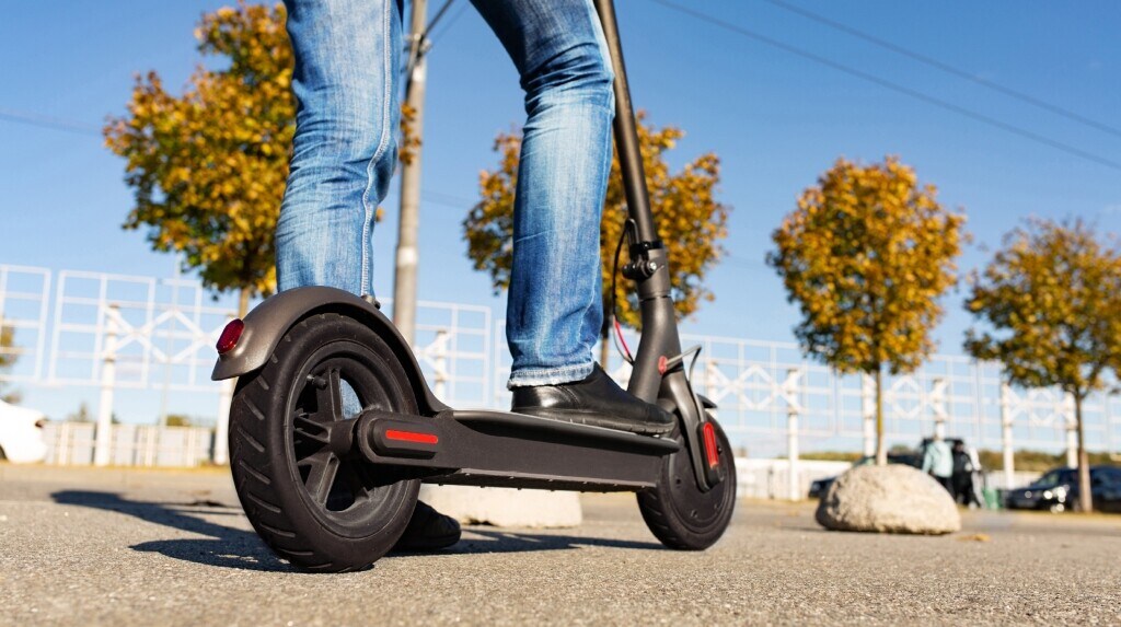 Si può trasformare un monopattino in un motorino?
