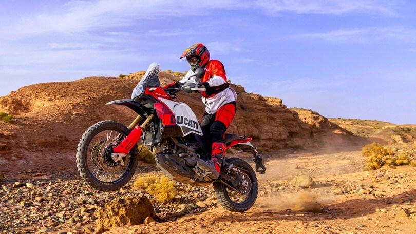 Ducati Explorer, la nuova linea di abbigliamento ispirata alla Desert X