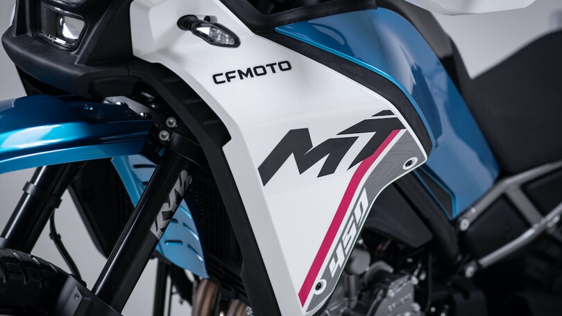 CFMOTO 450 MT: LE FOTO