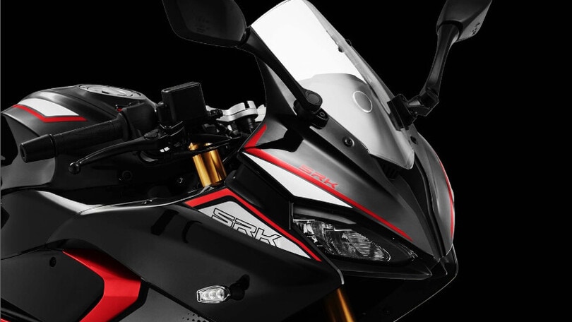 QJ SRK 125 R: una piccola Supersport