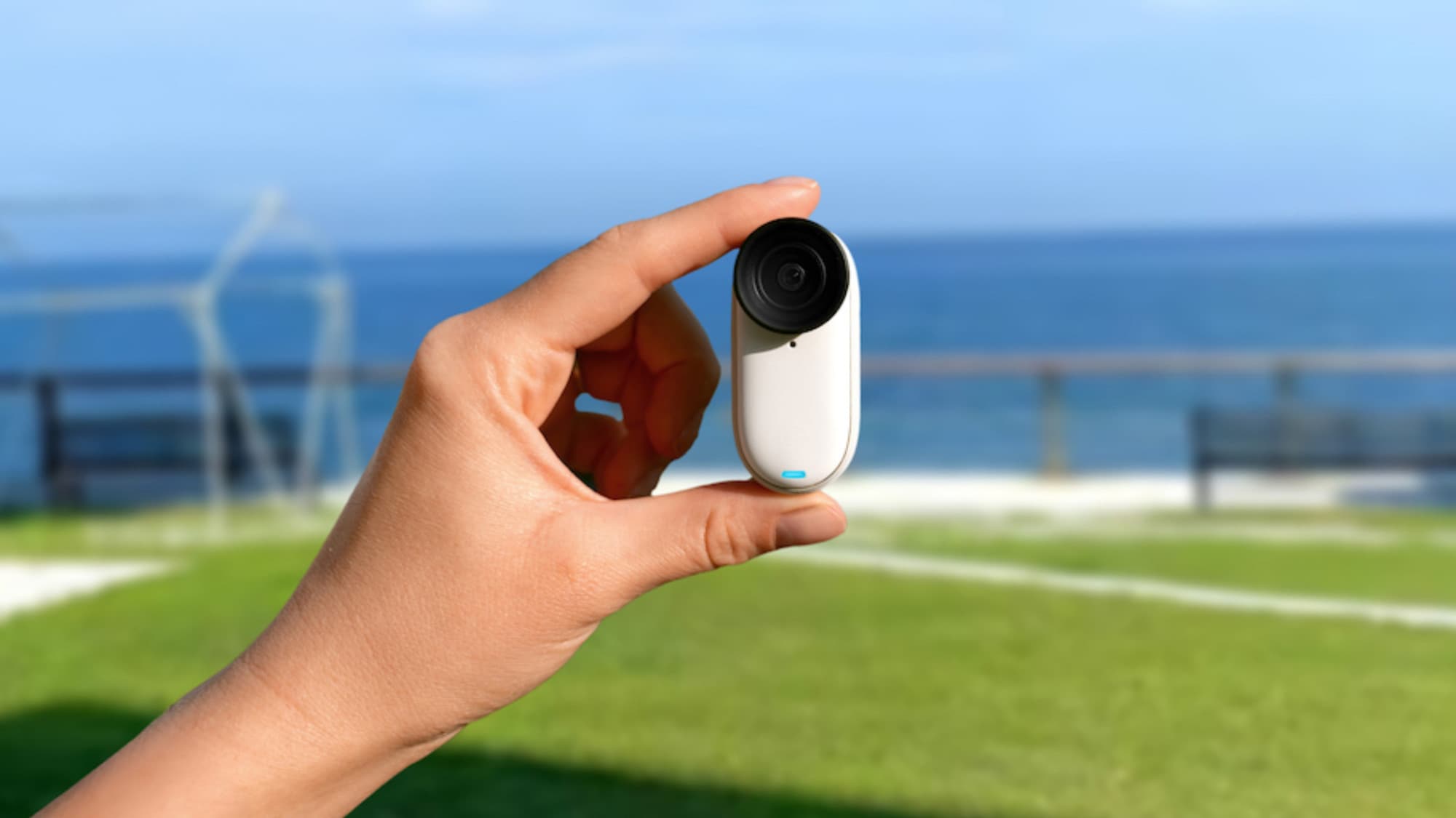 Insta360 GO 3S, la action cam a misura di... motociclisti