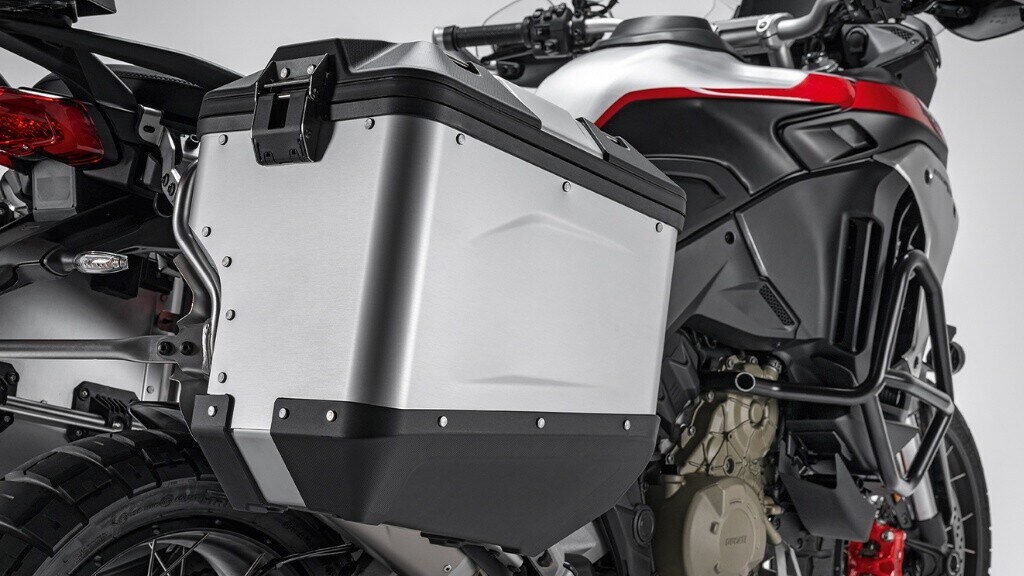 Ducati: la gamma di accessori per un viaggio incredibile
