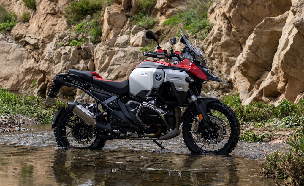 Nuova BMW R 1300 GS Adventure: viaggi infiniti