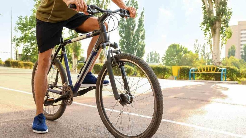Milano, buon notizie per i ciclisti: arrivano sei velostazioni