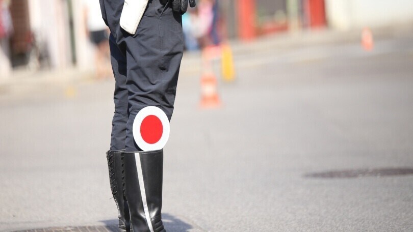 In moto oltre i limiti di velocità: bandito dalle strade svizzere