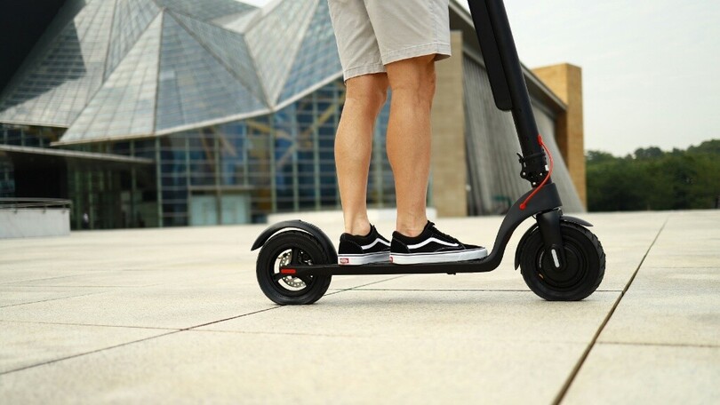 Dopo Parigi, un’altra capitale europea dice addio ai monopattini elettrici