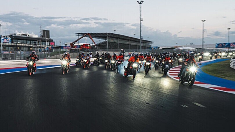 KTM Duke Domination: 300 naked conquistano Misano