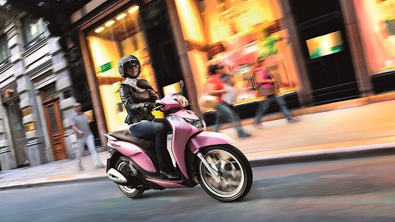 Mercato moto: a settembre sbocciano gli scooter 125, e trascinano le vendite