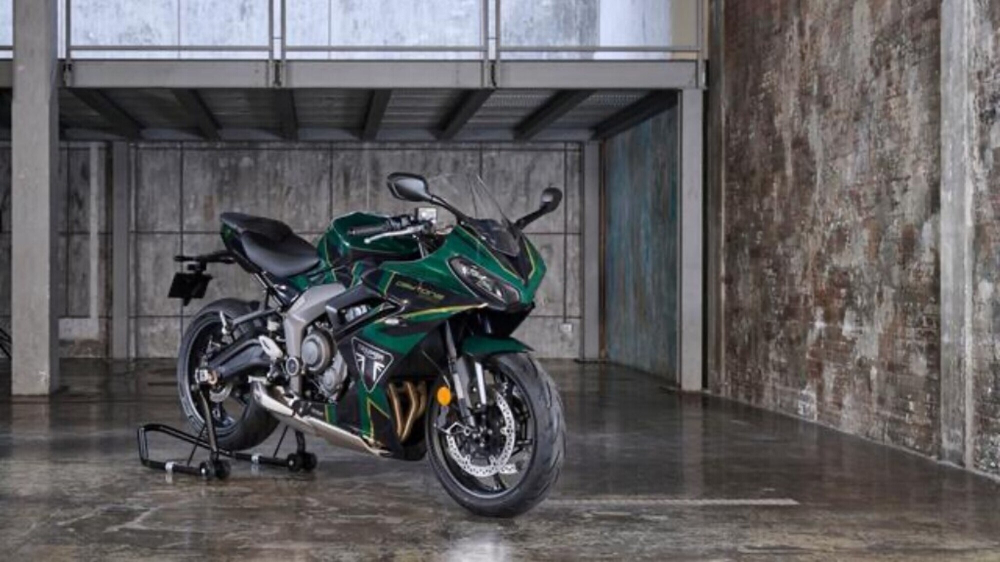 Triumph Approved Days: prova a vincere una Daytona!