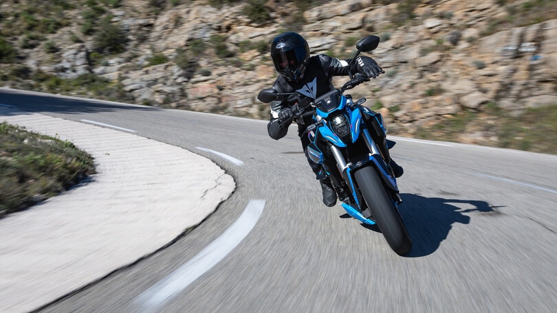 GSX-8S Team Suzuki Edition: le foto