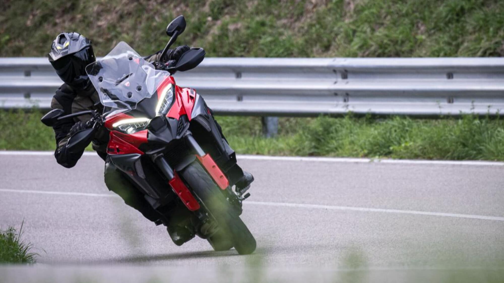 Test Ducati Multistrada V4 S 2025, crossover hi-tech