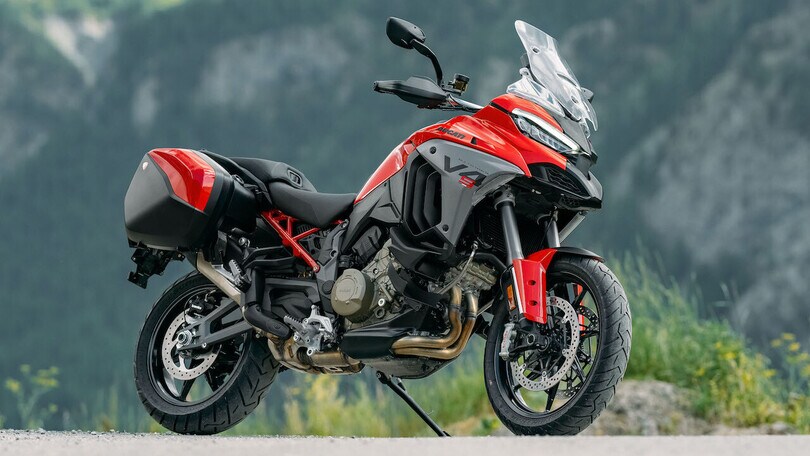 Multistrada V4 2025: Ducati aggiorna la sua maxi crossover