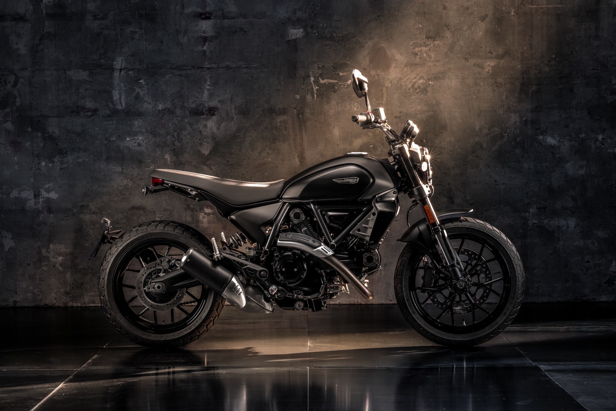 Ducati Scrambler 2025: arrivano la Icon Dark e la nuova Full Throttle