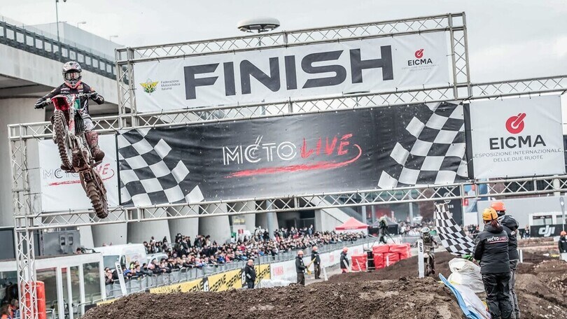 EICMA 2024, leggende in passerella per MotoLive: da Alex Puzar a Casey Stoner