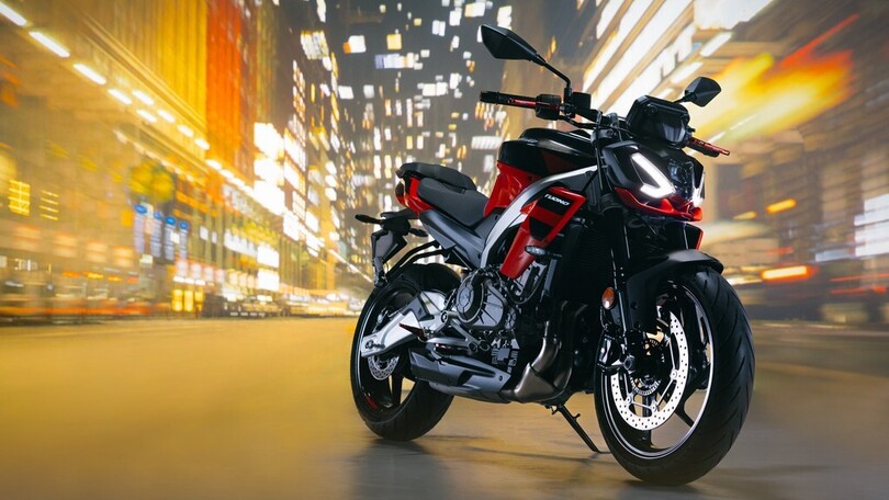 Aprilia, a EICMA arriva la Tuono 457: piccola peste per giovani focosi