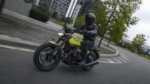 Moto Guzzi V7 Sport: LE FOTO