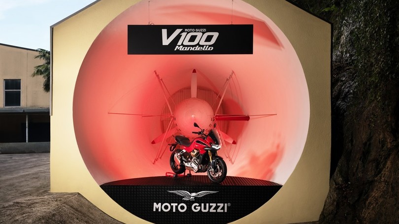 Moto Guzzi V100 Mandello 2025: LE FOTO