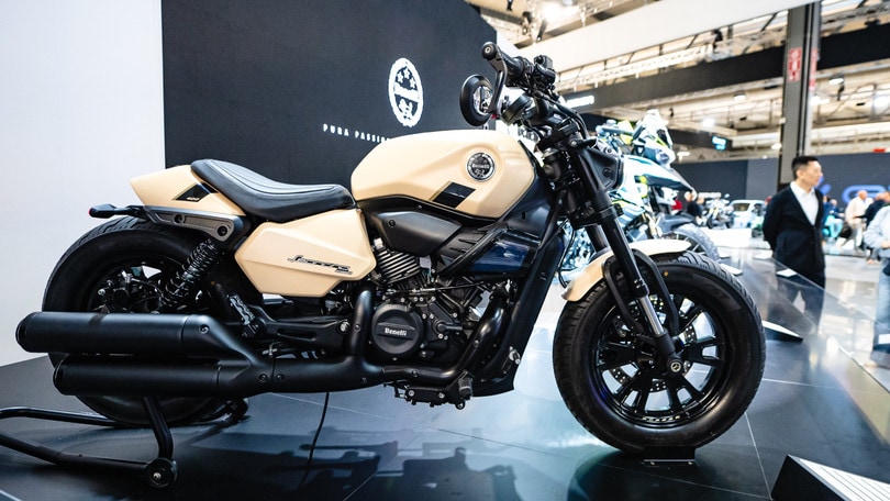 Benelli Leoncino Bobber 400: stile e sostanza