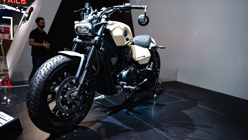 Benelli Leoncino Bobber 400: stile e sostanza