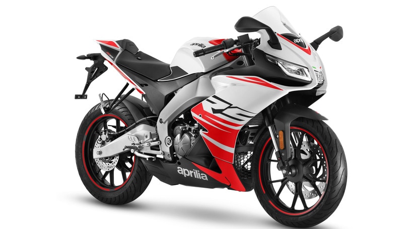 Novità Aprilia, RS 125 e Tuono 125: l’emozione viaggia in formato ridotto