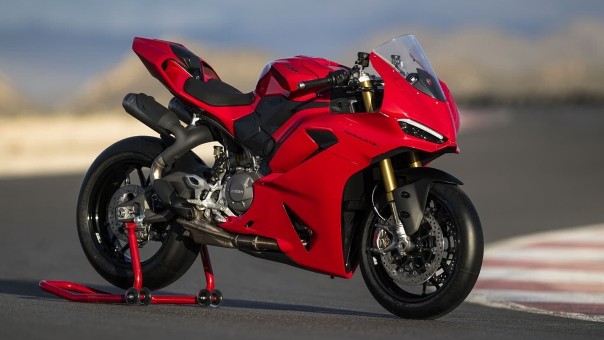 EICMA, Ducati Panigale V2: nuovo motore e nuova sportività