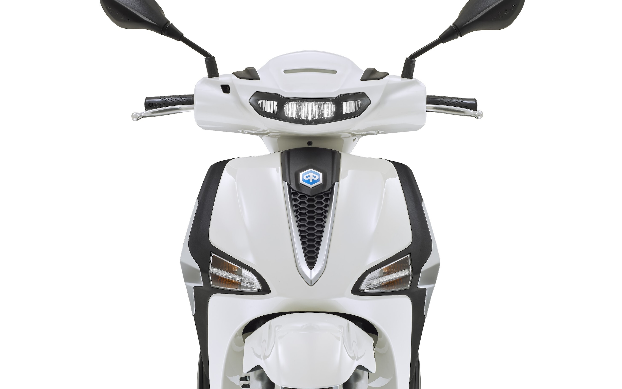 Piaggio, novità 2025: restyling per Liberty, il Medley sale di cilindrata come Beverly e Vespa GTS