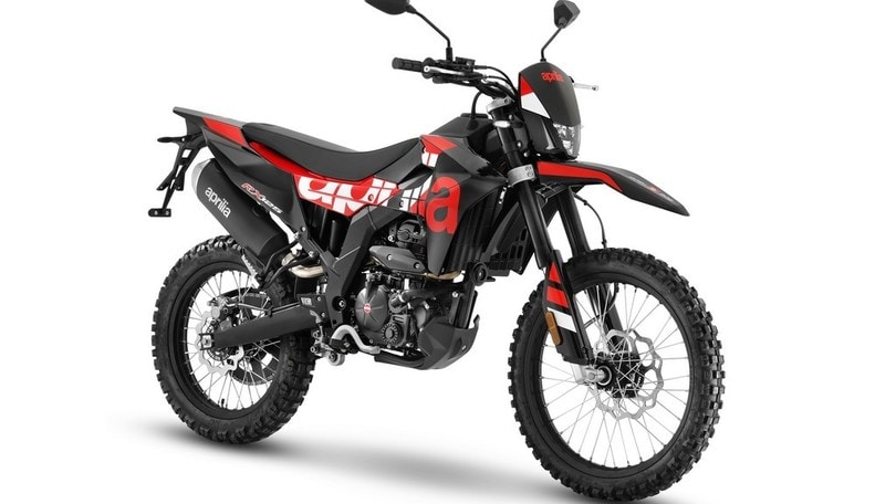 Aprilia SX e RX 125 2025: fun-bike grintose dai differenti scopi