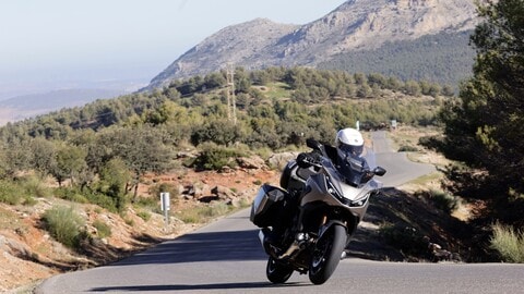 Honda NT1100 DCT 2025: la gallery del test