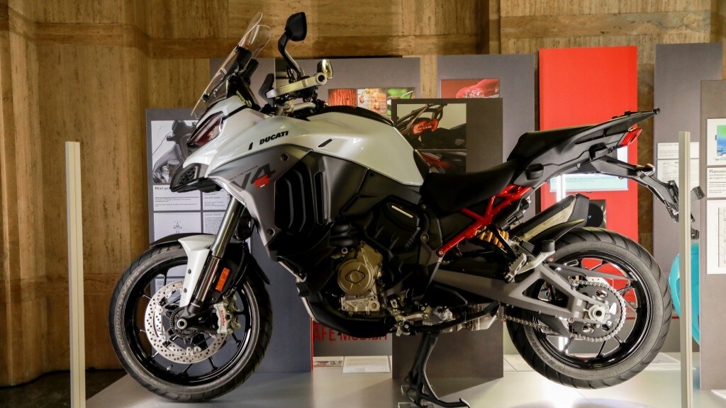 Ducati fra le protagoniste della mostra del MIMIT: in alto l'eccellenza