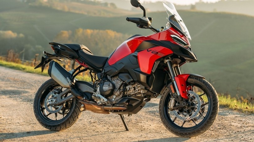 Ducati Multistrada V2 2025: cala il peso, cresce il comfort