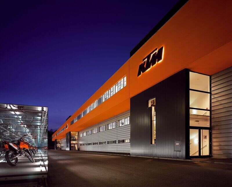 Ancora guai per KTM: problemi con gli stipendi di fine anno
