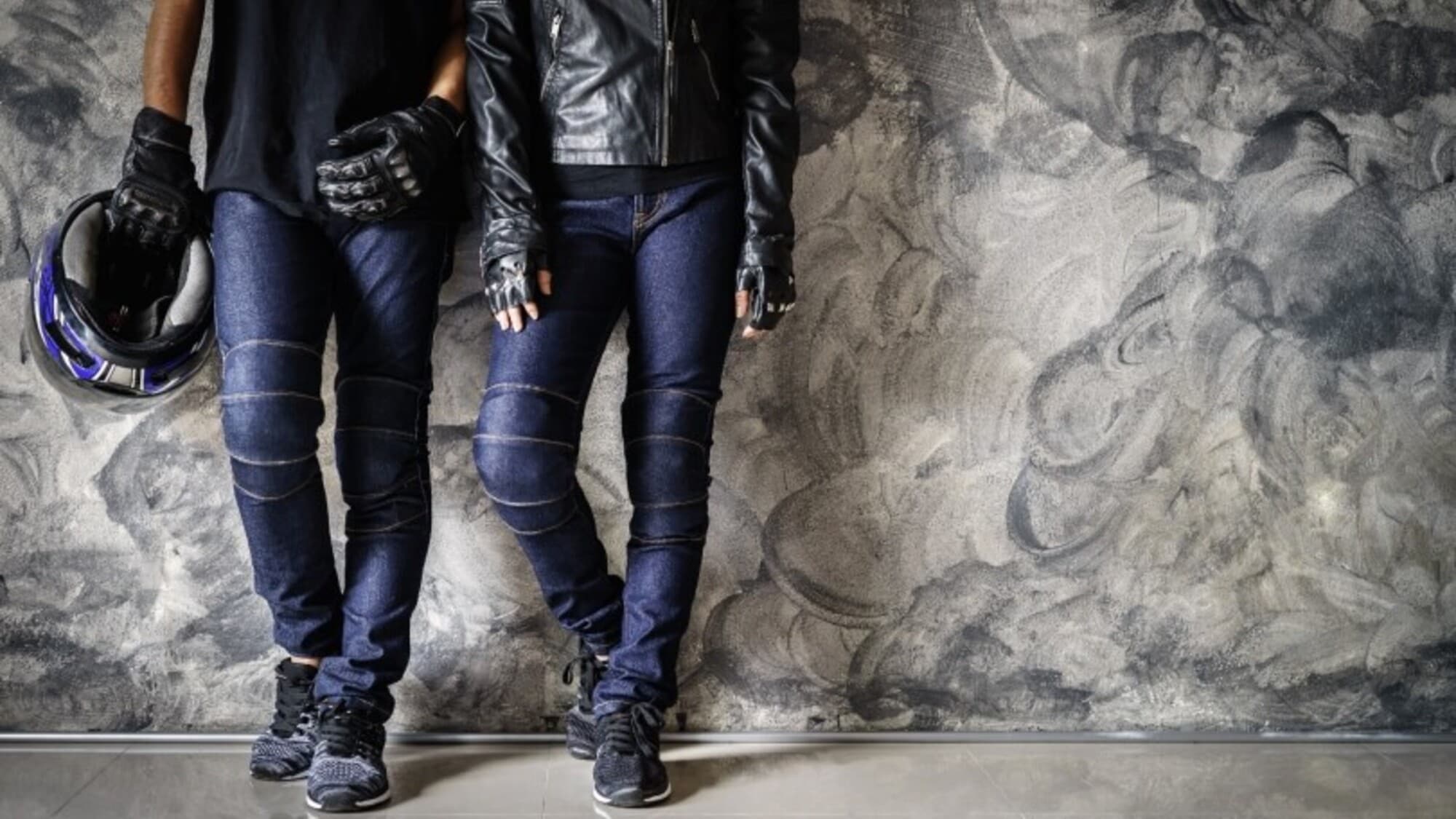 Abbigliamento per motociclisti non conforme: Amazon ritira i prodotti