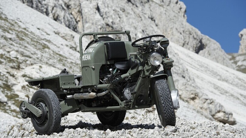 Le foto della moto più strana realizzata da Moto Guzzi