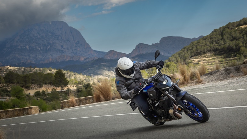 Yamaha MT-07 2025: le foto del test