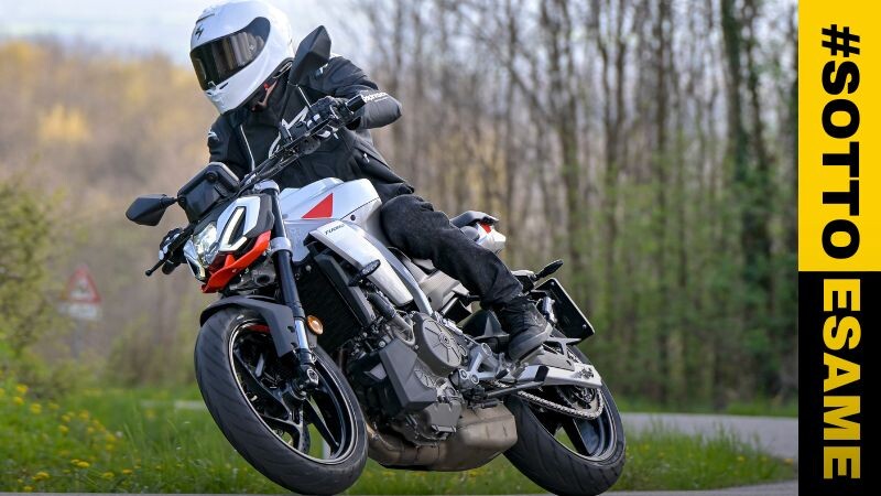 Test Aprilia Tuono 457 2025: i voti del #SottoEsame