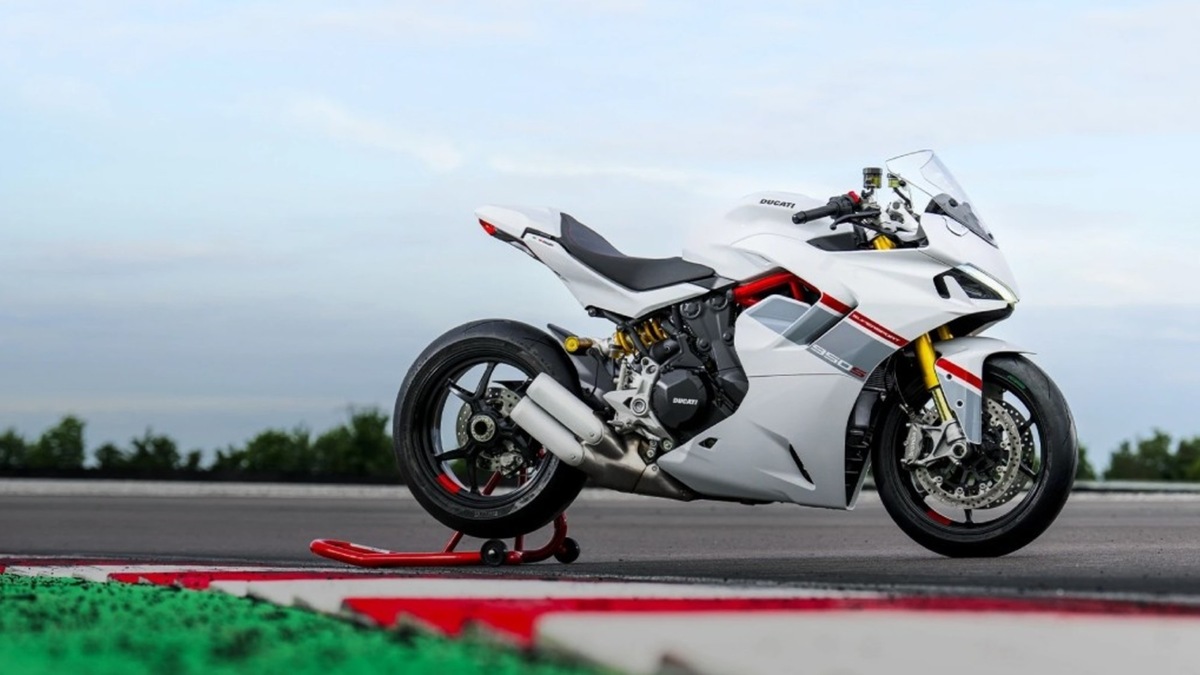 Ducati, in arrivo la Supersport 950 T e la Supersport 950 ST