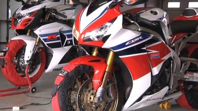 Honda CBR 1000RR contro Suzuki GSX-R 1000 One Million Edition