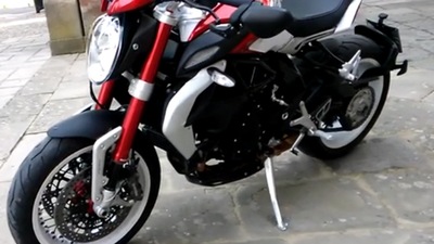 MV Dragster RR, il video del nostro tester