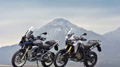BMW R 1200 GS VS Honda Africa Twin: le foto statiche