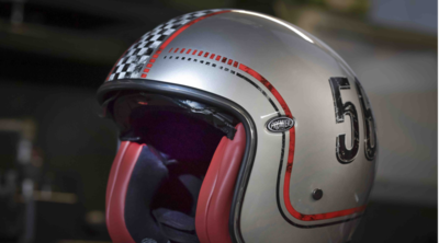 Moto nude e caschi aperti: la nouvelle vague del vintage