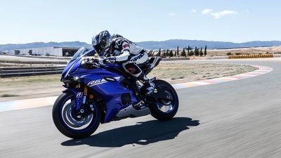 YZF-R6: il quattro cilindri Yamaha urla anche con l'Euro 4
