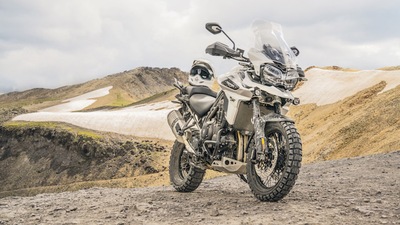 Triumph Tiger 1200 XC e XR 2018, le foto